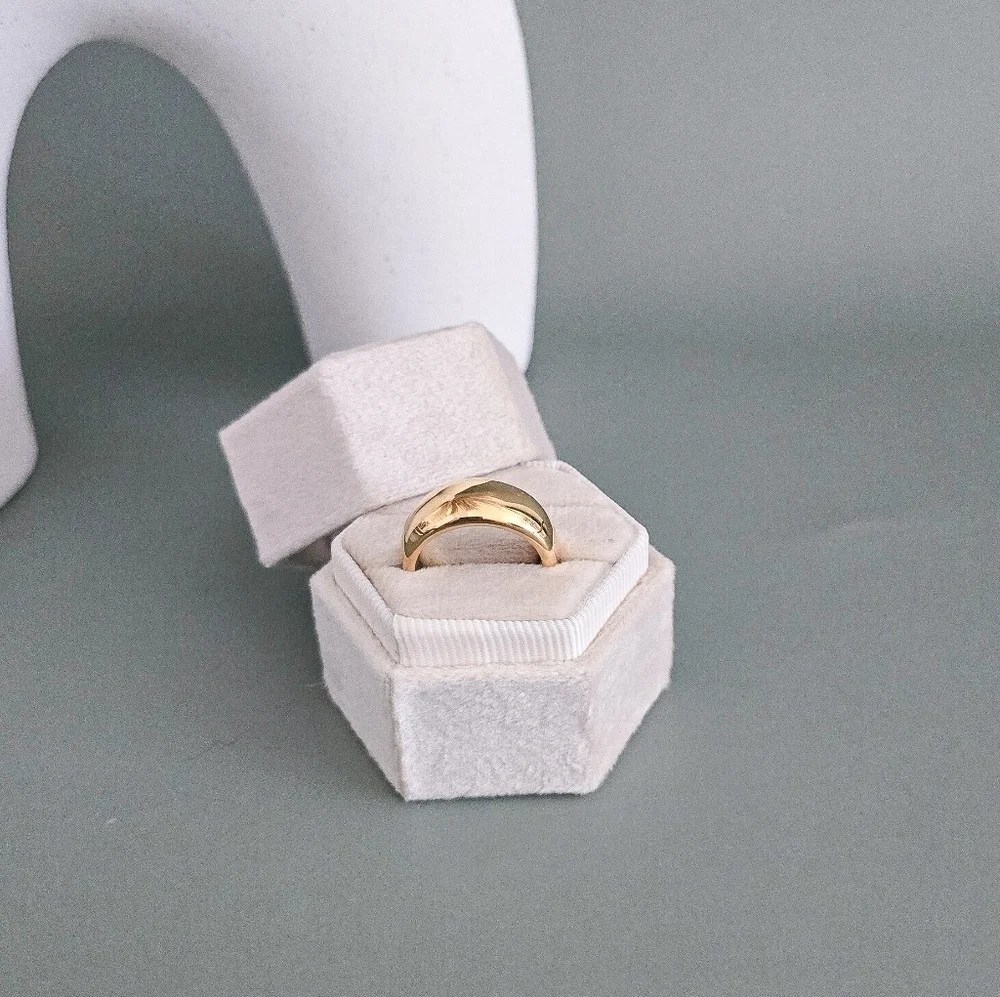 Stainless steel gold tone chunky ring new
